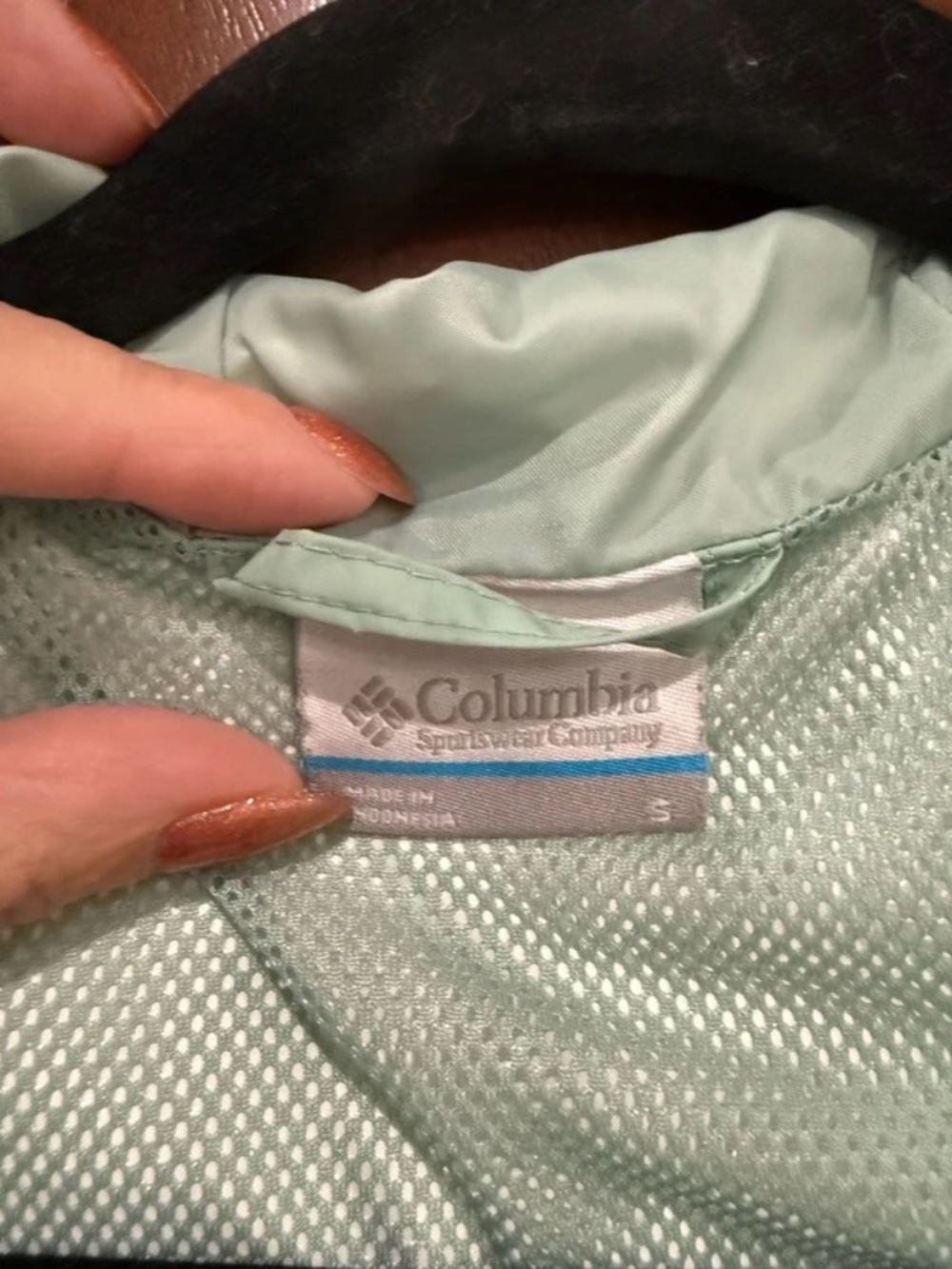 Columbia Rain Jacket – S - Picture 2 of 5